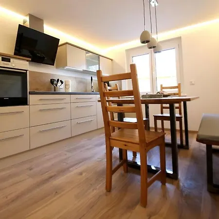 Holiday Holzwieb Apartmán Unterkirnach